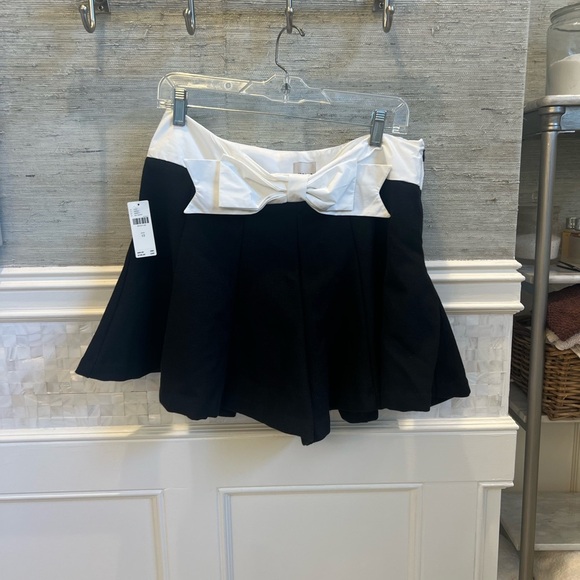 NWT new 12 Anthropologie Maeve paneled skirty shorts black white bow winter - Picture 3 of 17